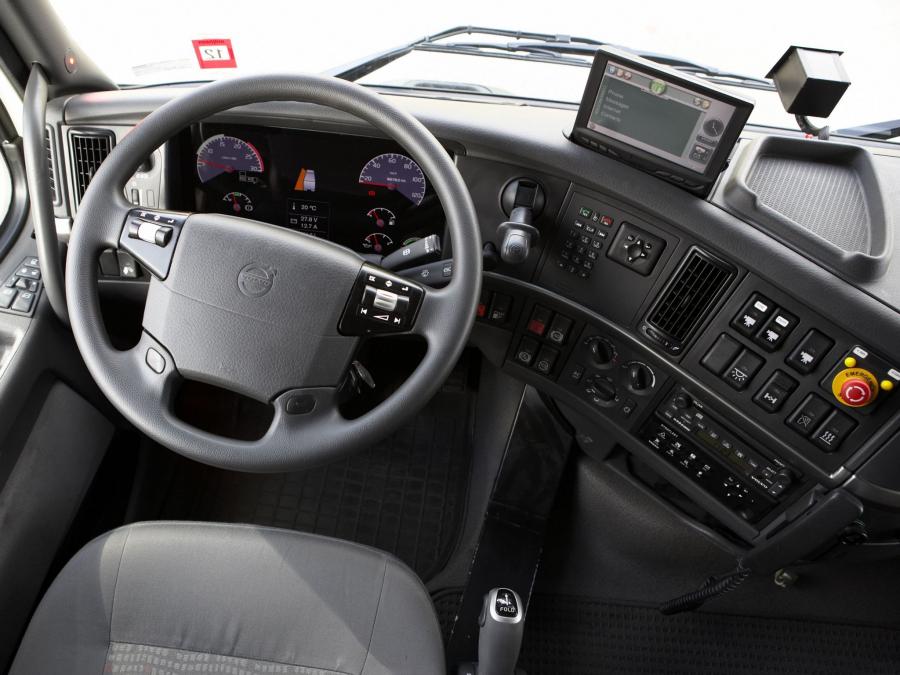  Volvo FH12 4x2 2002 года  (фото 11 из 22)